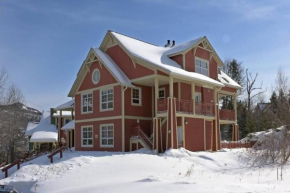 Les Eaux Tremblant Classic Chalet Pool & Jacuzzi